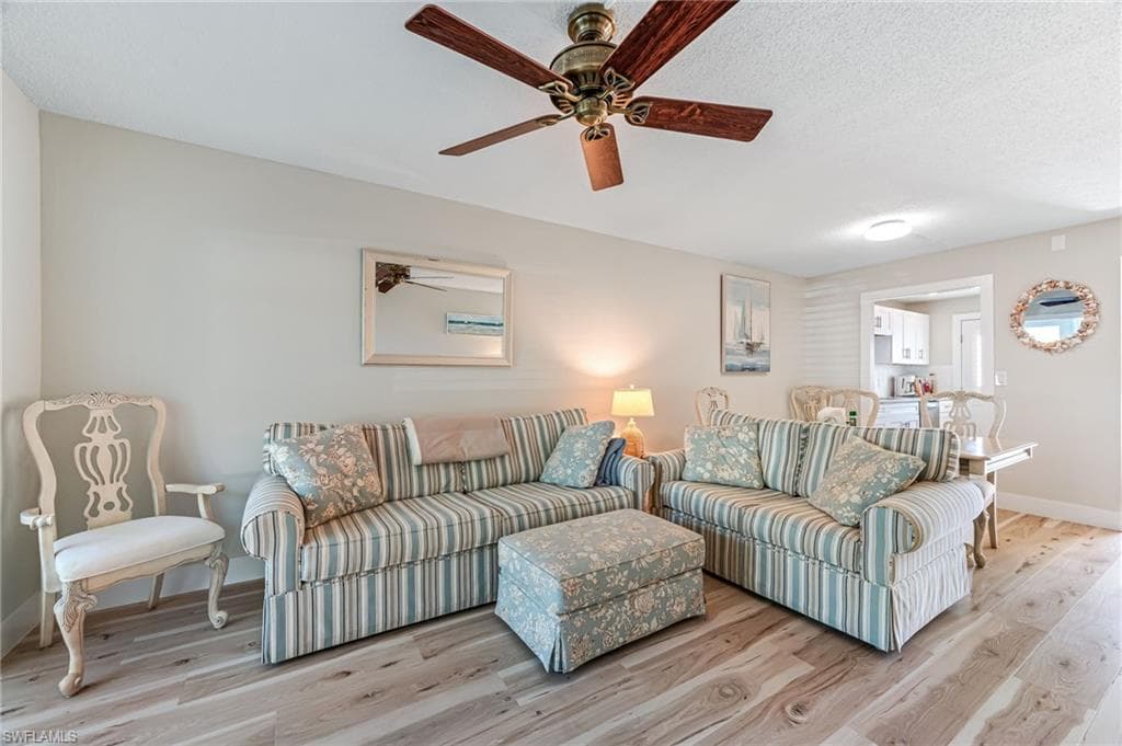 1021 3rd St S 110, Naples, FL 34102-9