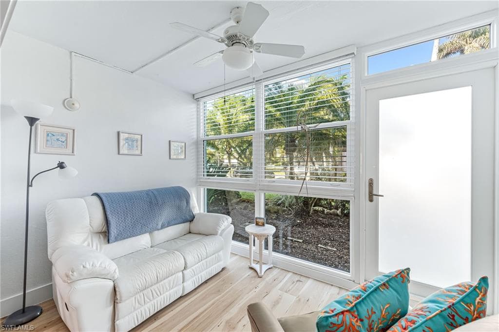 1021 3rd St S 110, Naples, FL 34102-23