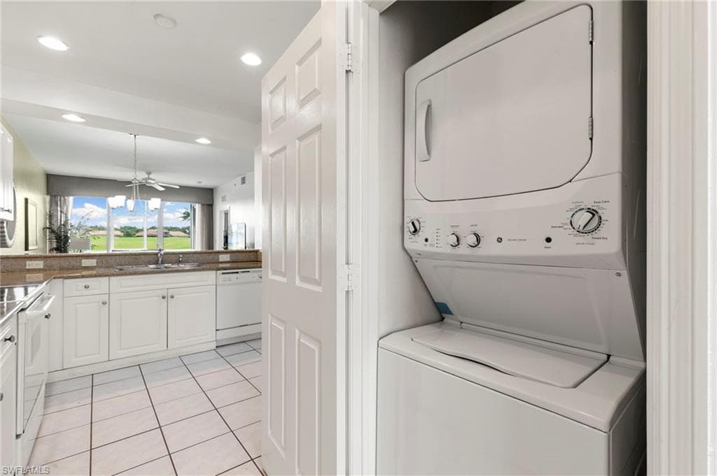7935 Mahogany Run Ln 716, Naples, FL 34113-18