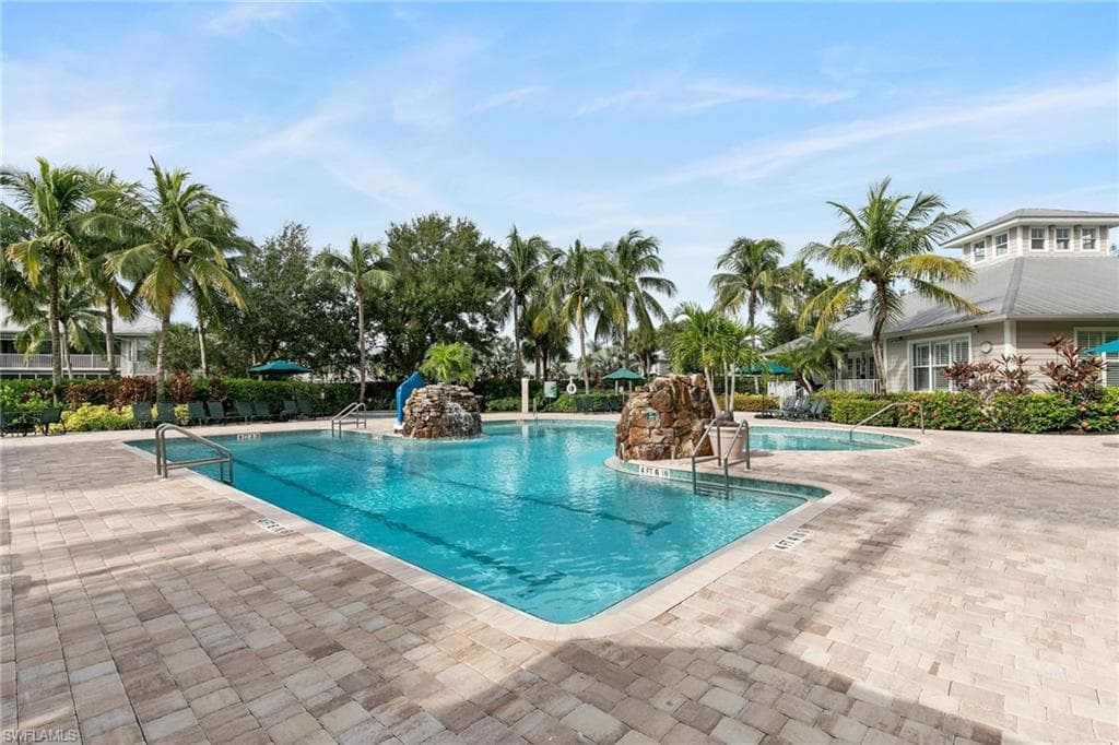 7935 Mahogany Run Ln 716, Naples, FL 34113-33