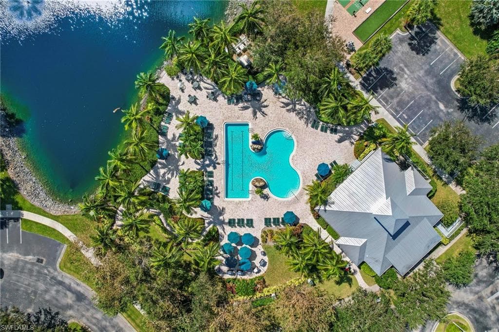 7935 Mahogany Run Ln 716, Naples, FL 34113-44