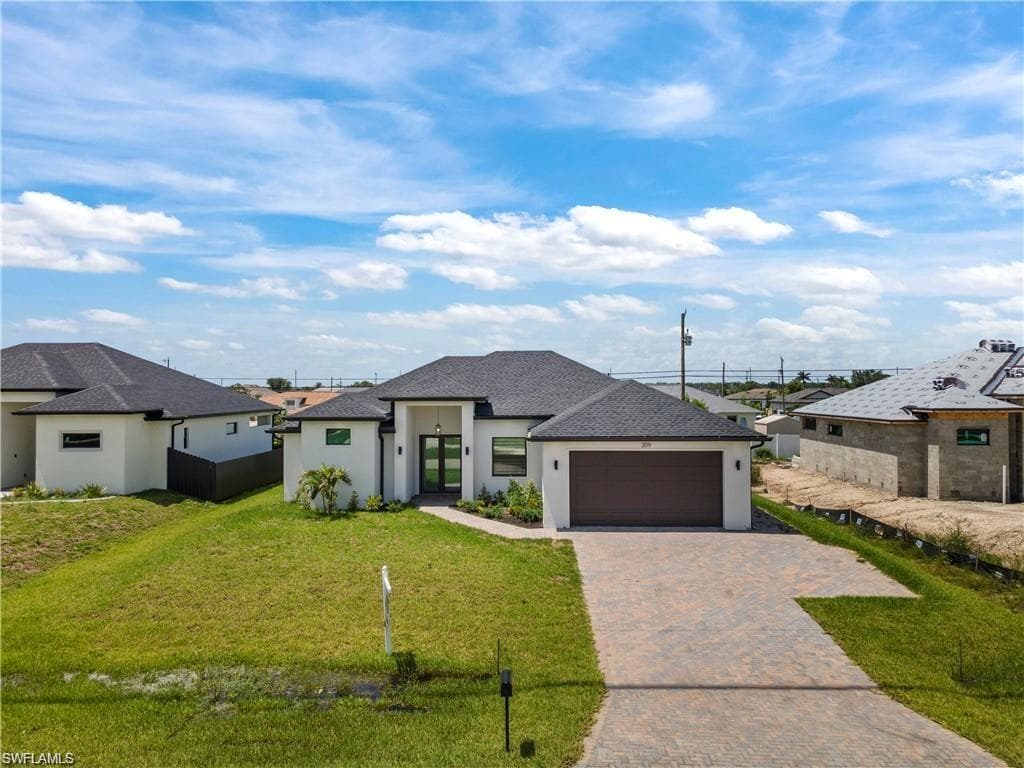 209 Kismet Pkwy E, Cape Coral, FL 33909-3
