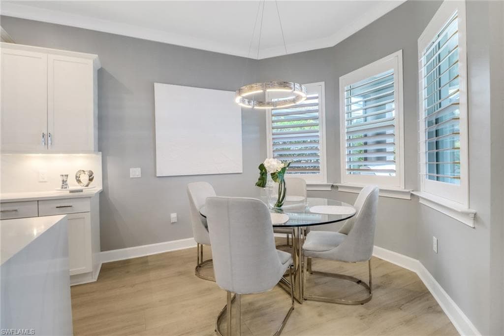 6225 Antigua Way, Naples, FL 34113-16