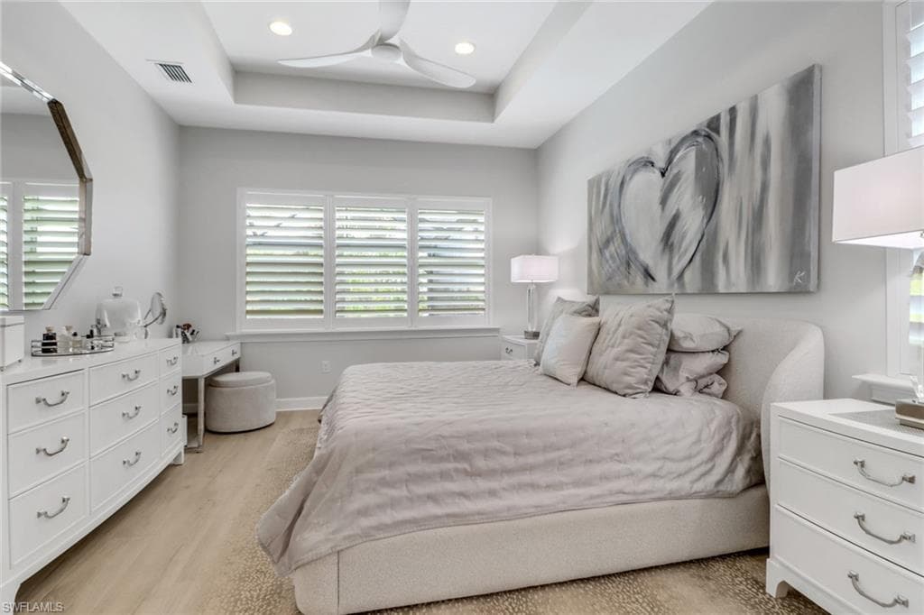 6225 Antigua Way, Naples, FL 34113-24