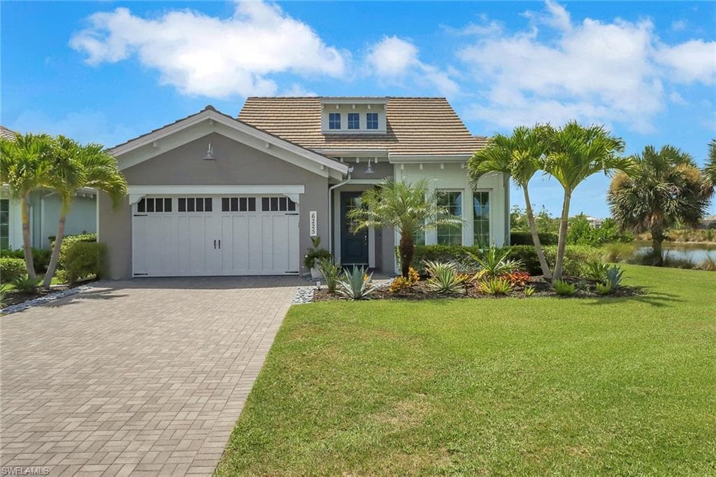 6225 Antigua Way, Naples, FL 34113-2