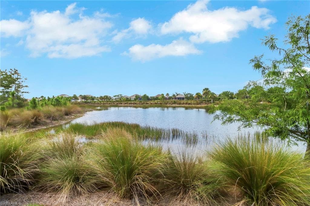 6225 Antigua Way, Naples, FL 34113-36