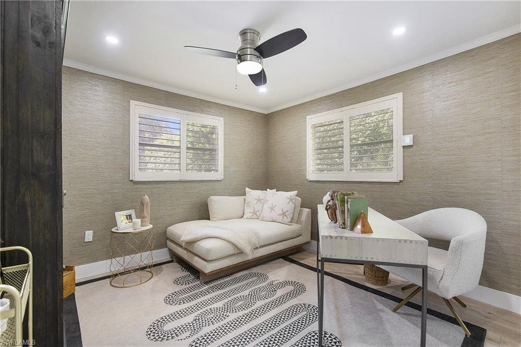 1600 Curlew Ave, Naples, FL 34102-22