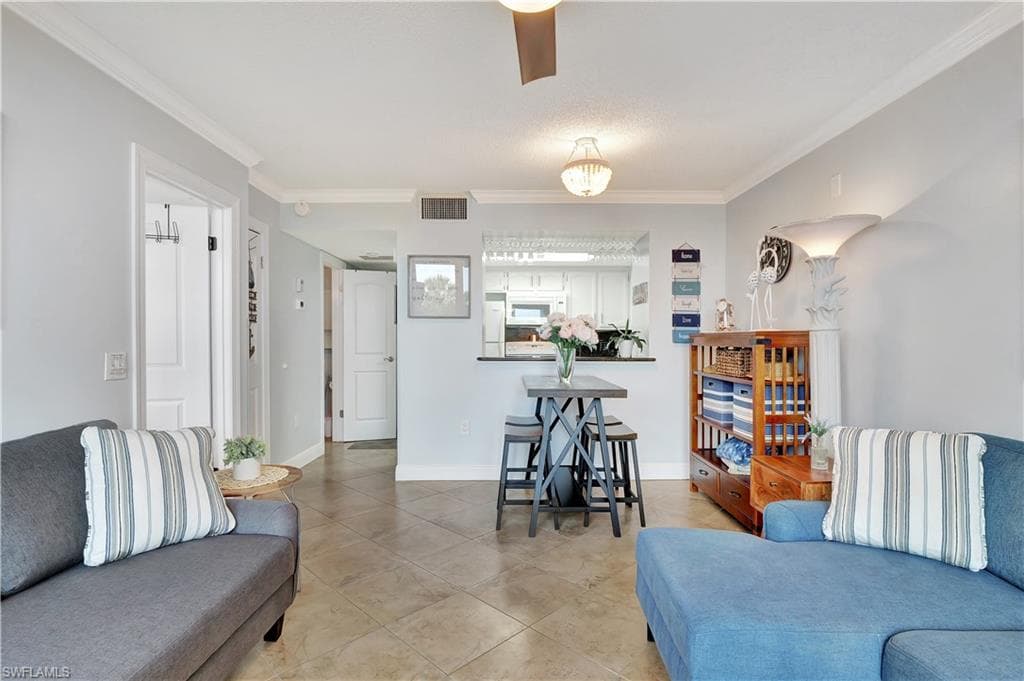 180 Seaview Ct 103, Marco Island, FL 34145-9