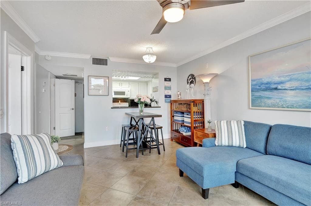 180 Seaview Ct 103, Marco Island, FL 34145-10