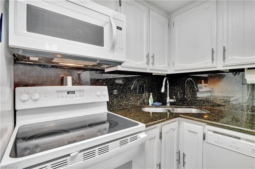 180 Seaview Ct 103, Marco Island, FL 34145-12