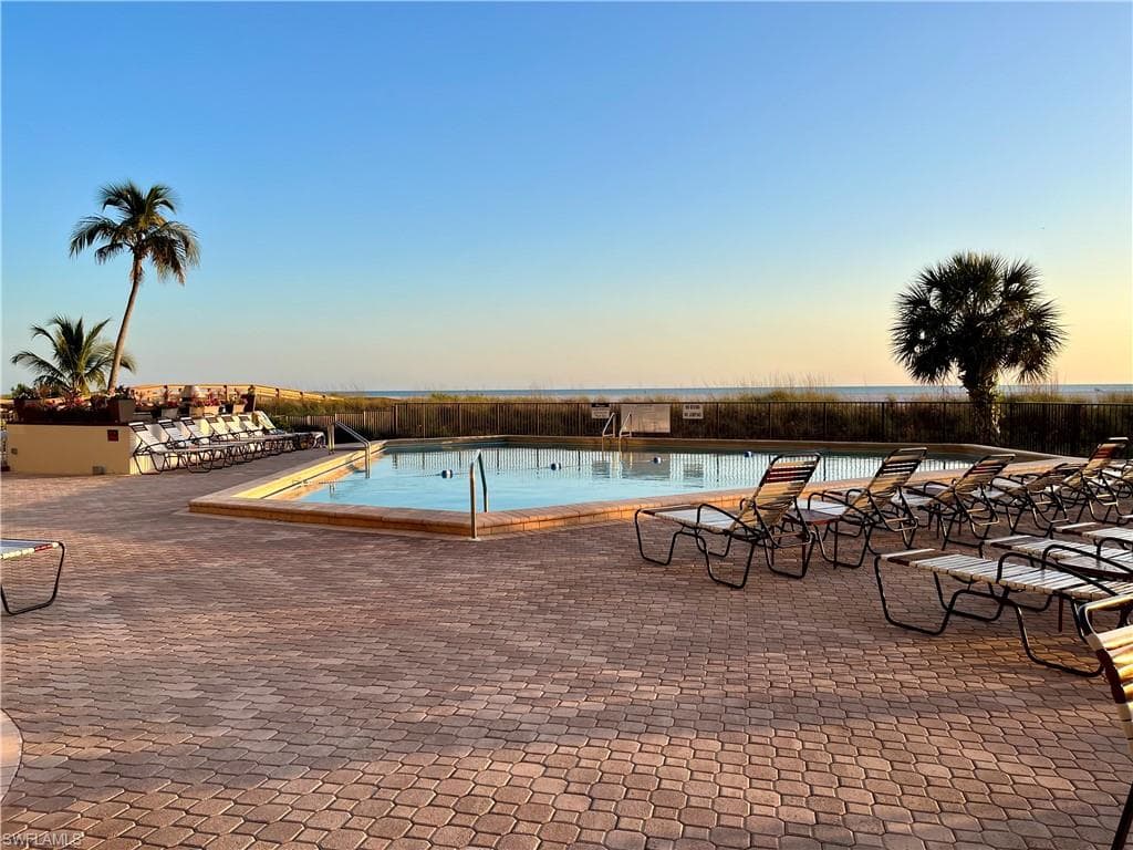 180 Seaview Ct 103, Marco Island, FL 34145-27