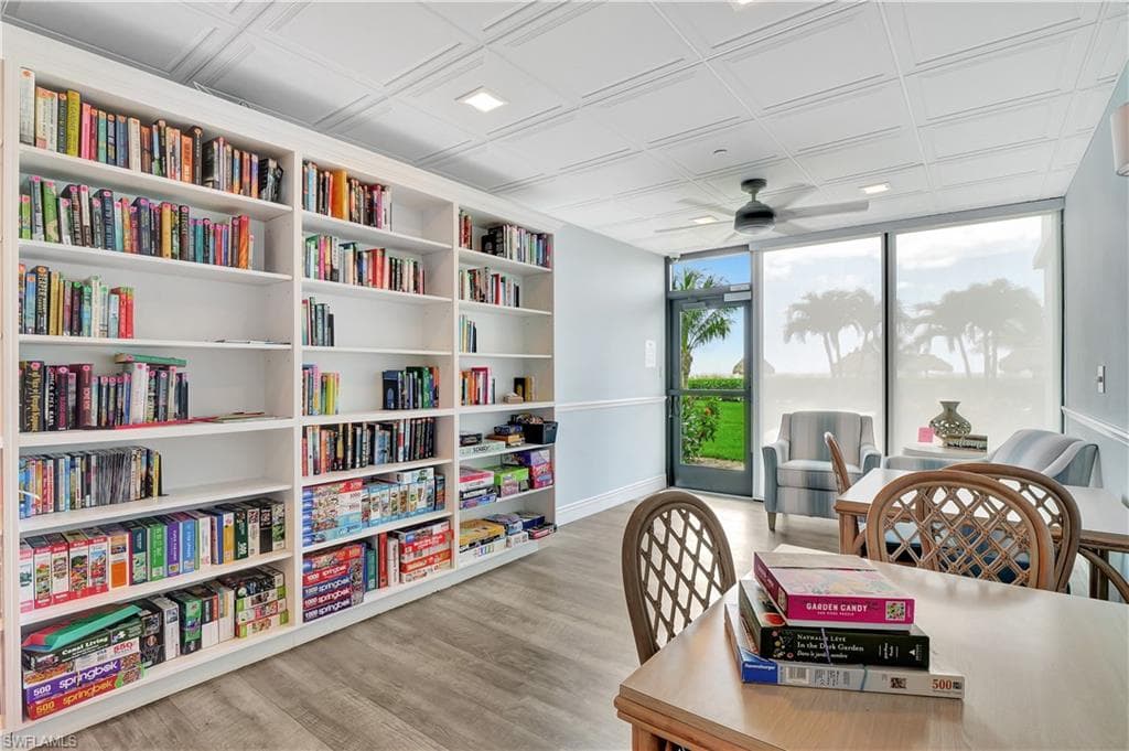 180 Seaview Ct 103, Marco Island, FL 34145-34
