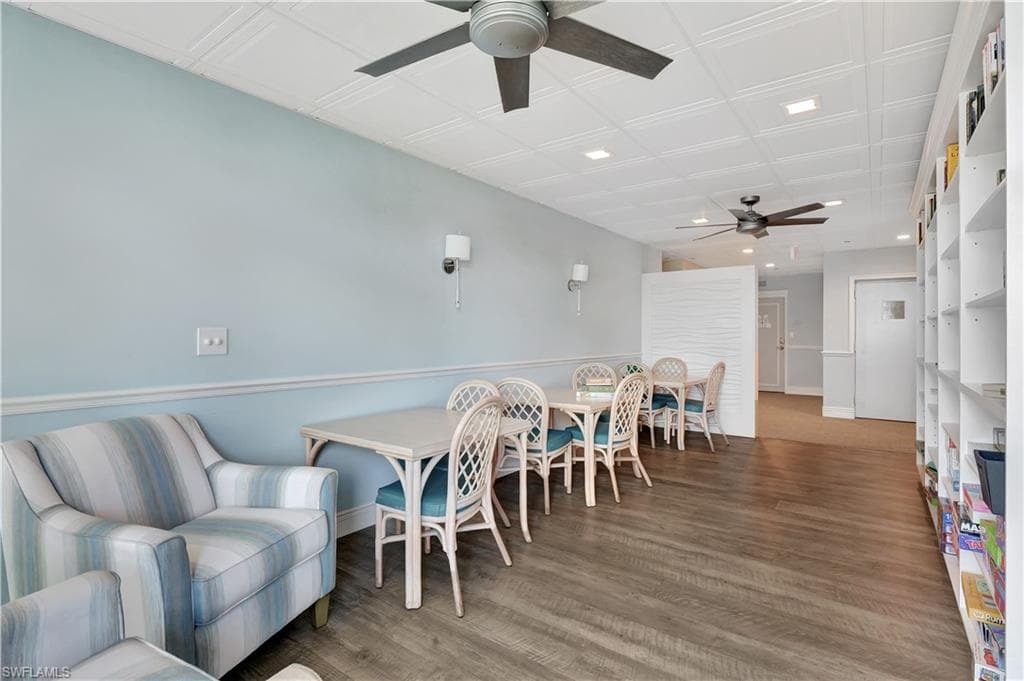 180 Seaview Ct 103, Marco Island, FL 34145-35
