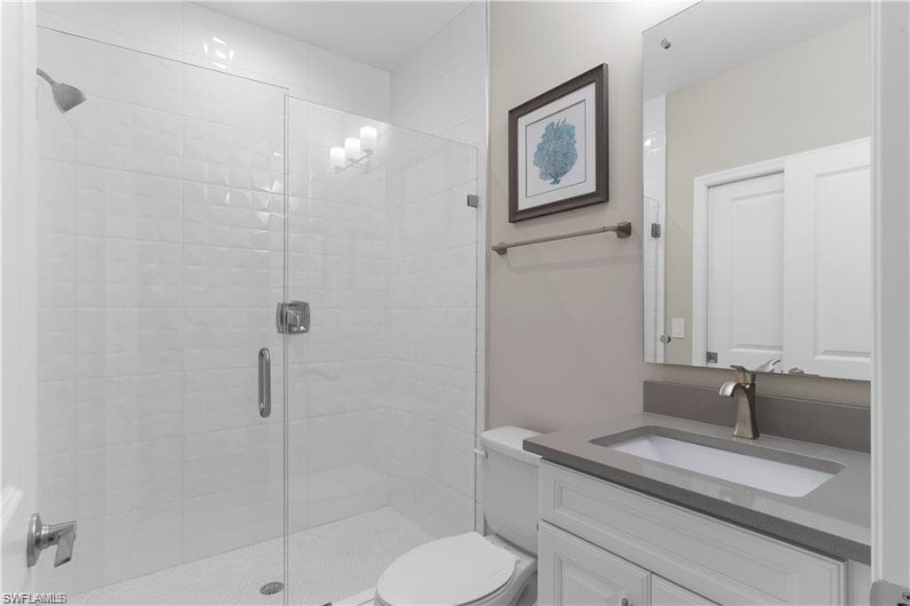 7556 Carnegie Way, Naples, FL 34119-17