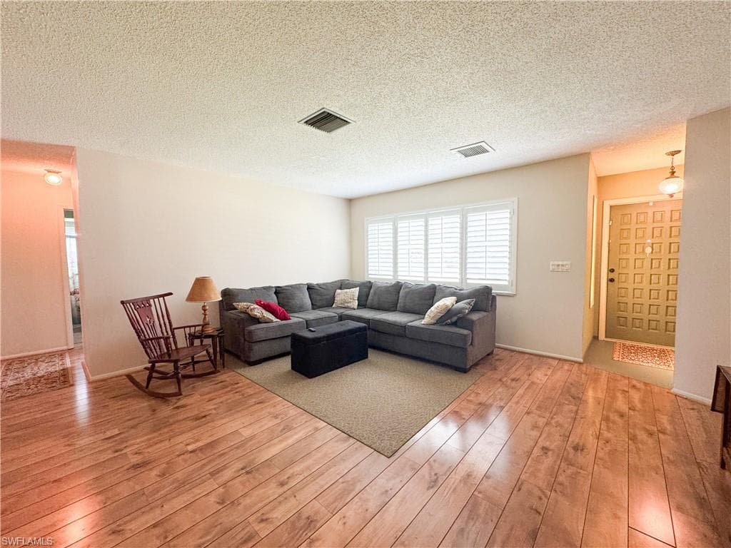 2437 La Salle Ave, Fort Myers, FL 33907-10