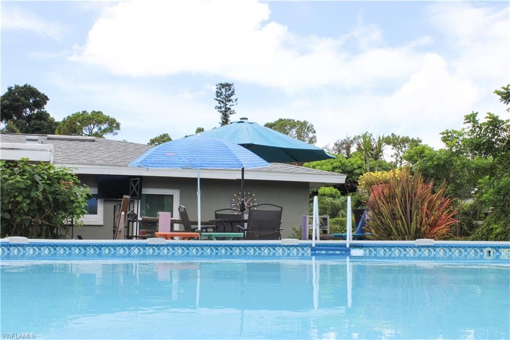 2437 La Salle Ave, Fort Myers, FL 33907-27