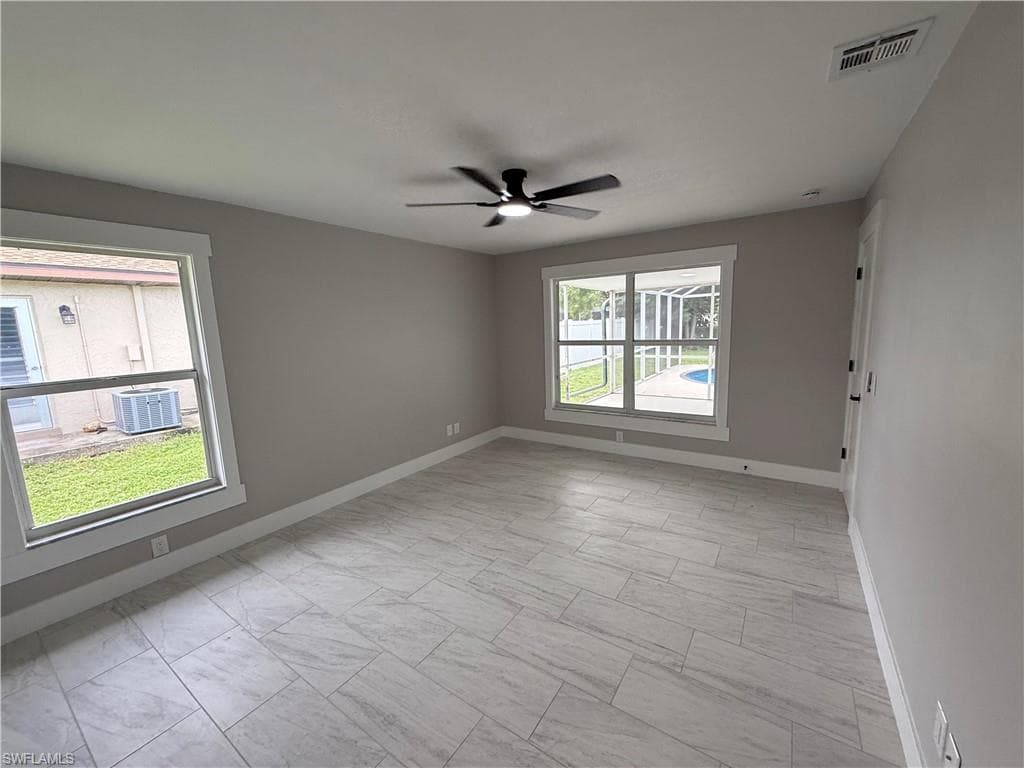 2122 13th Ter, Cape Coral, FL 33990-13
