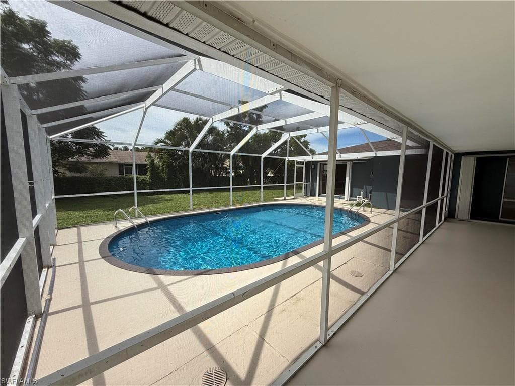 2122 13th Ter, Cape Coral, FL 33990-17