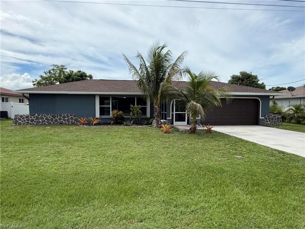 2122 13th Ter, Cape Coral, FL 33990-2