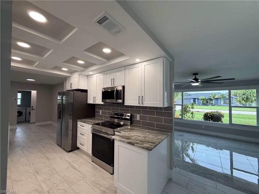 2122 13th Ter, Cape Coral, FL 33990-4