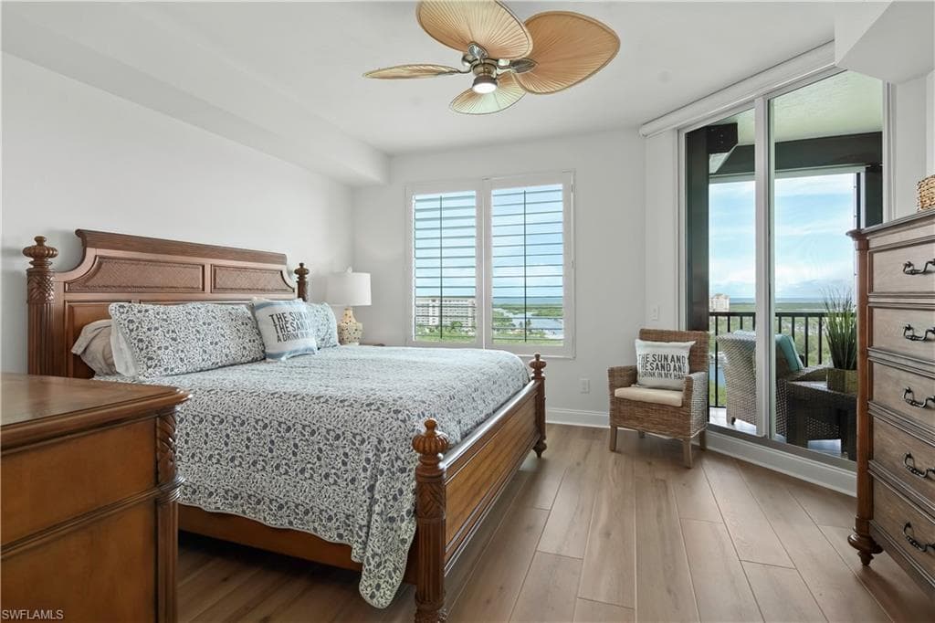 420 Cove Tower Dr 1202, Naples, FL 34110-11