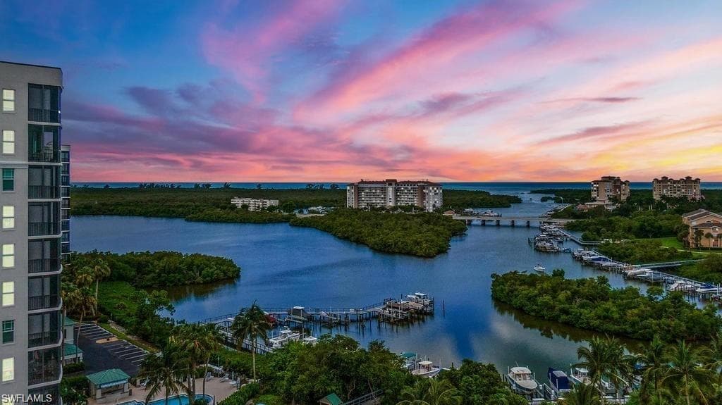 420 Cove Tower Dr 1202, Naples, FL 34110-18