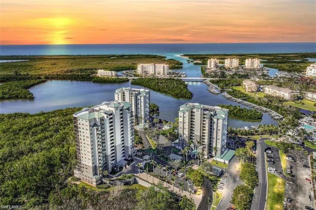 420 Cove Tower Dr 1202, Naples, FL 34110-20