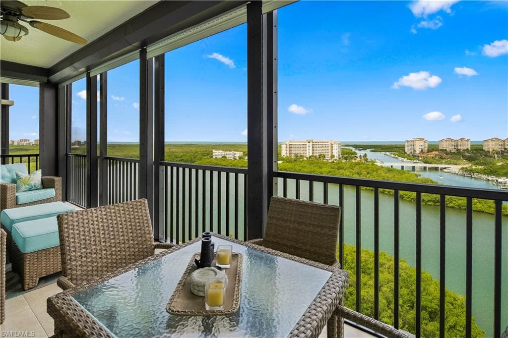 420 Cove Tower Dr 1202, Naples, FL 34110-3