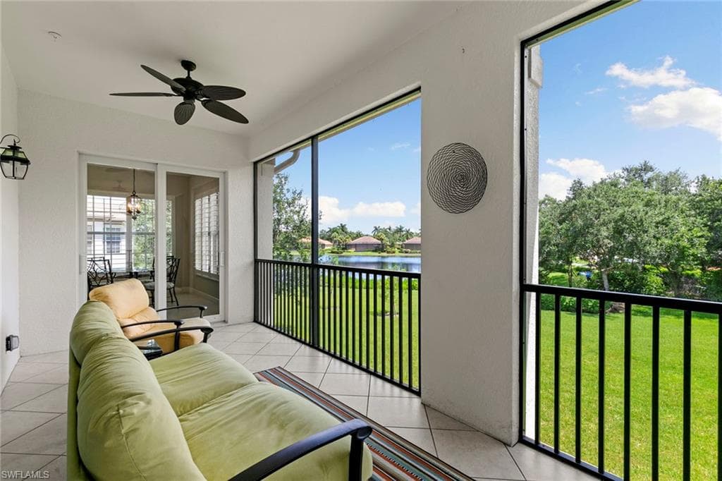 8085 Players Cove Dr 201, Naples, FL 34113-35