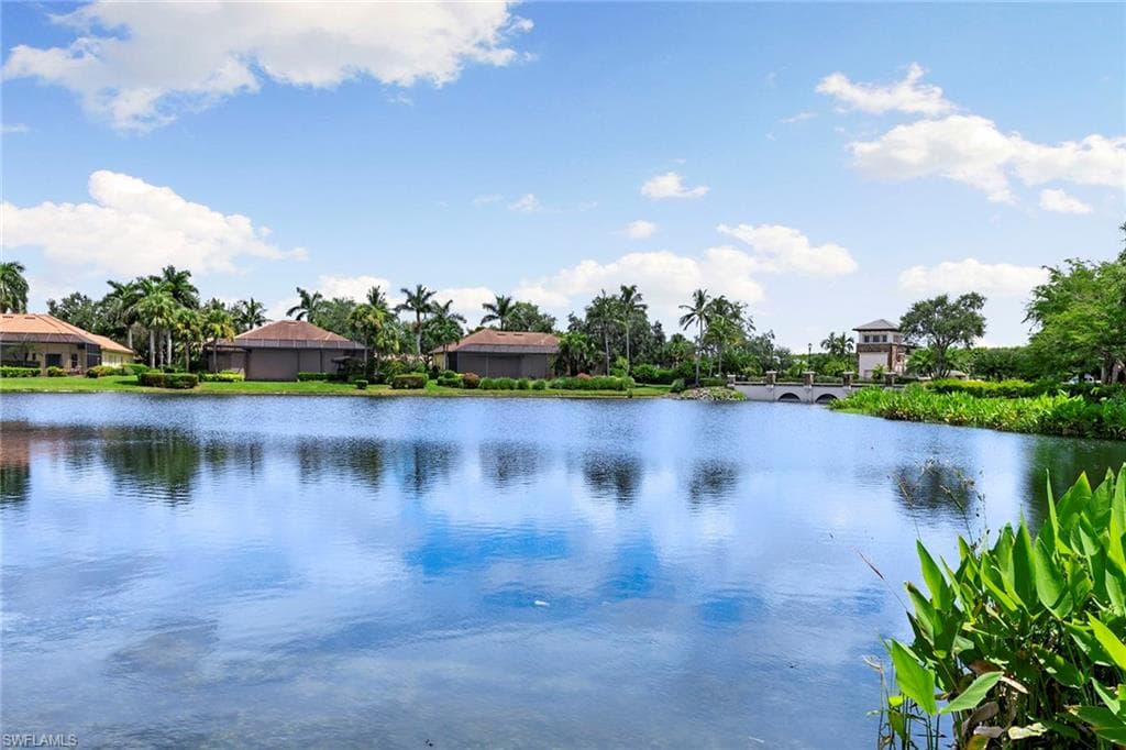 8085 Players Cove Dr 201, Naples, FL 34113-40