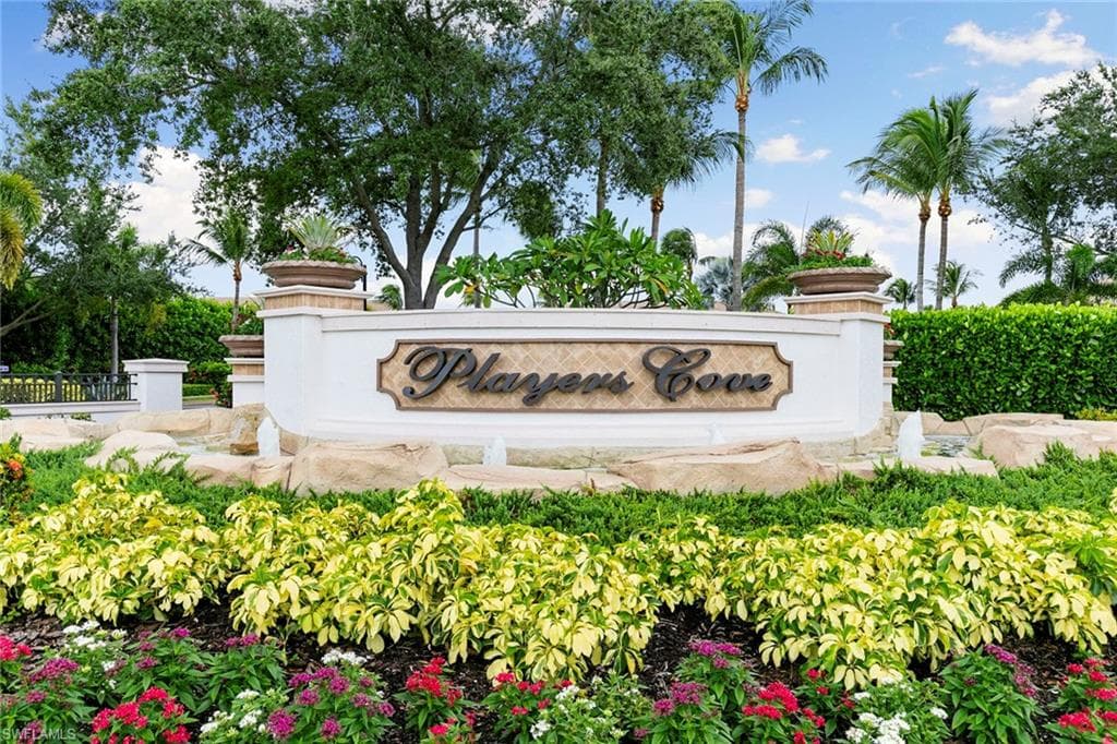 8085 Players Cove Dr 201, Naples, FL 34113-41