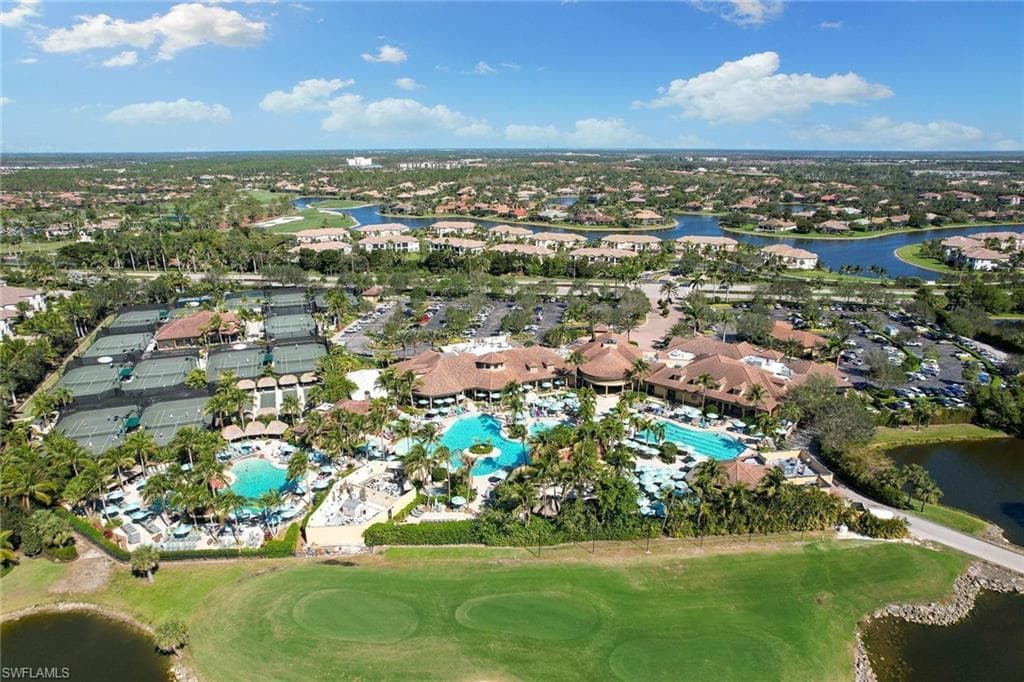 8085 Players Cove Dr 201, Naples, FL 34113-46