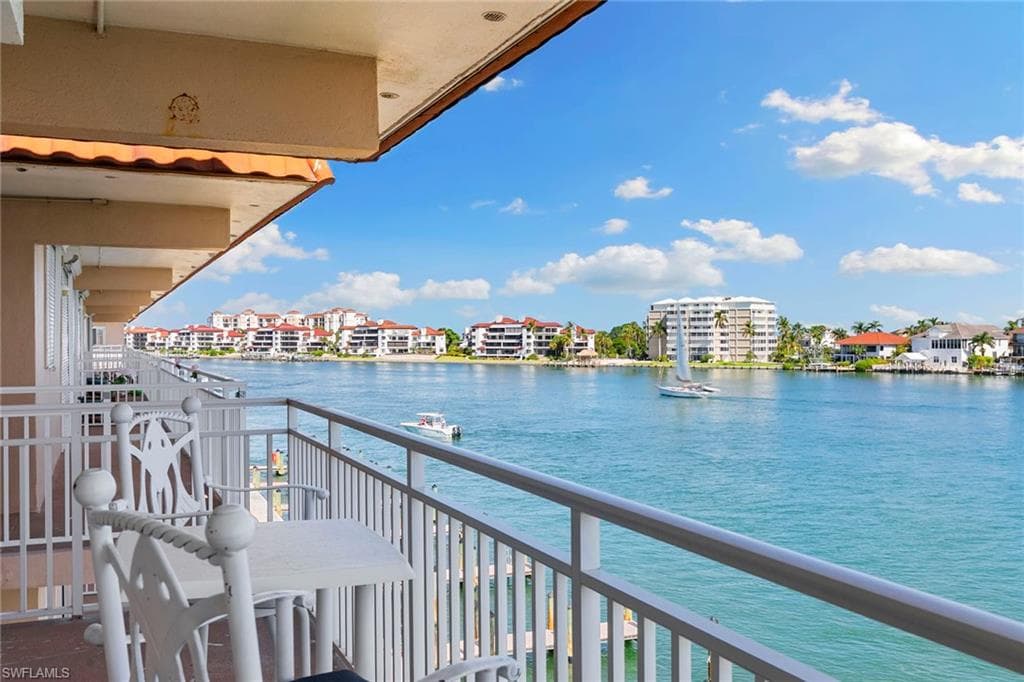 1200 Edington Pl A404, Marco Island, FL 34145-25