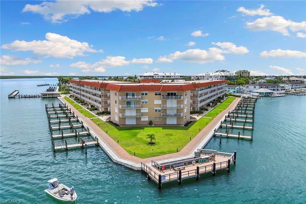 1200 Edington Pl A404, Marco Island, FL 34145-38