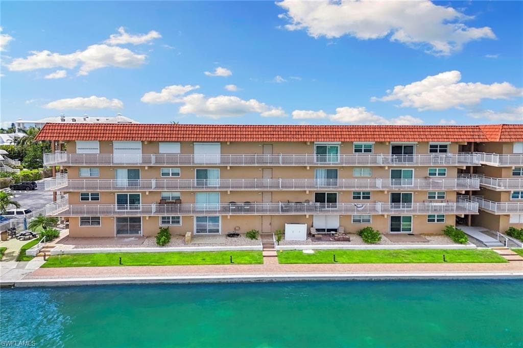 1200 Edington Pl A404, Marco Island, FL 34145-41