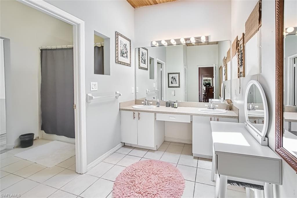 2727 66th St SW, Naples, FL 34105-33