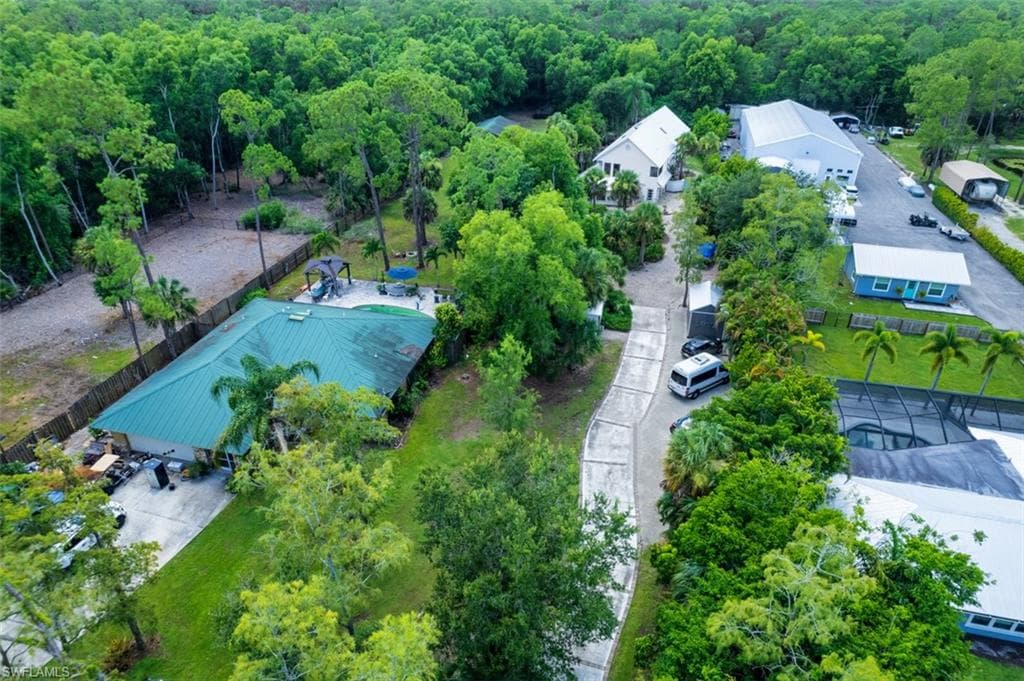 2727 66th St SW, Naples, FL 34105-3