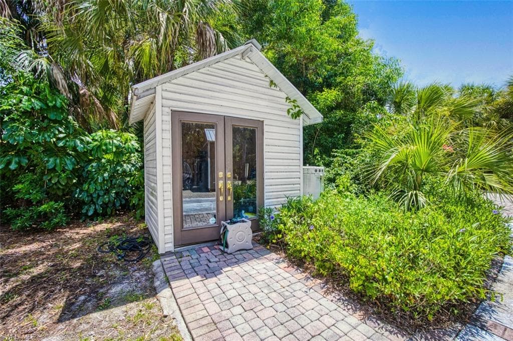 2727 66th St SW, Naples, FL 34105-47