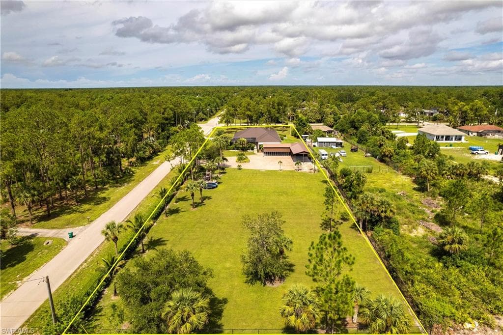 3223 4th Ave NE, Naples, FL 34120-9