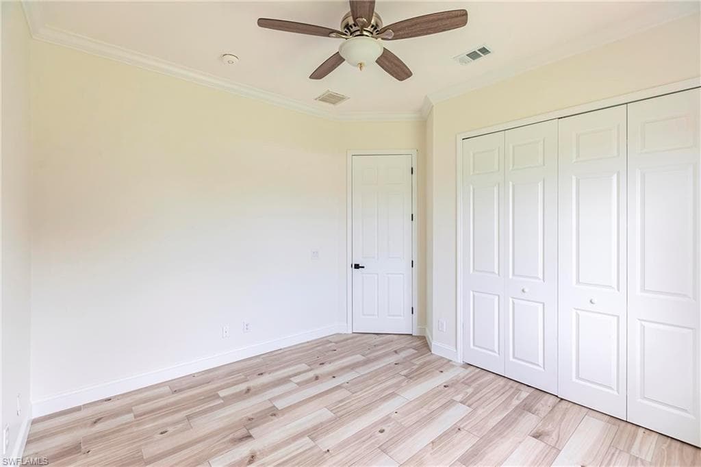 3223 4th Ave NE, Naples, FL 34120-32