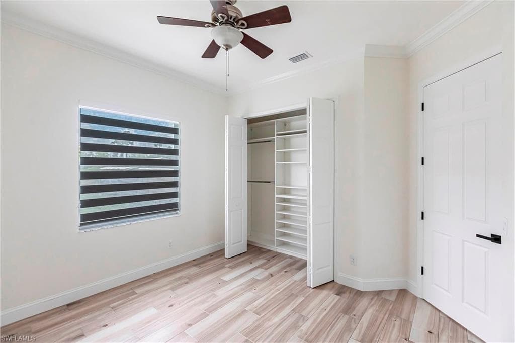 3223 4th Ave NE, Naples, FL 34120-33
