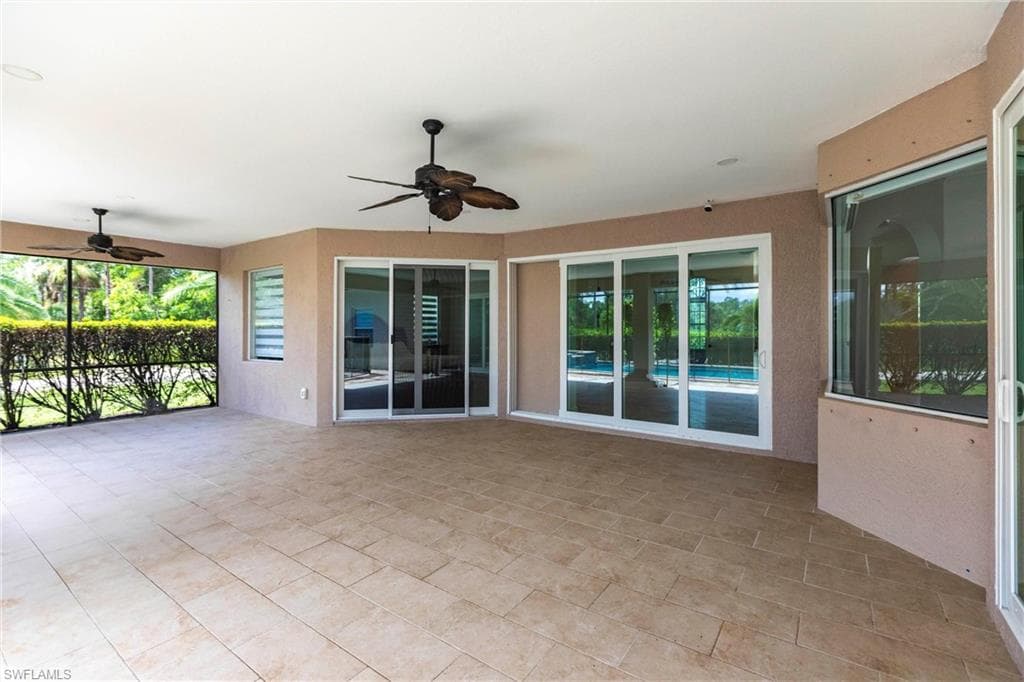 3223 4th Ave NE, Naples, FL 34120-38