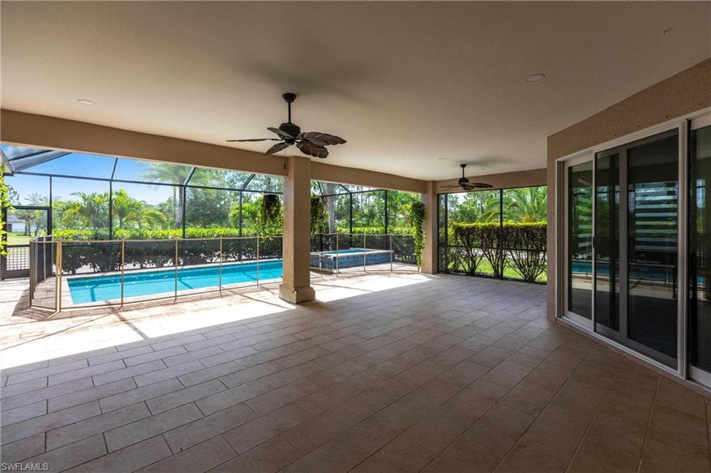 3223 4th Ave NE, Naples, FL 34120-39