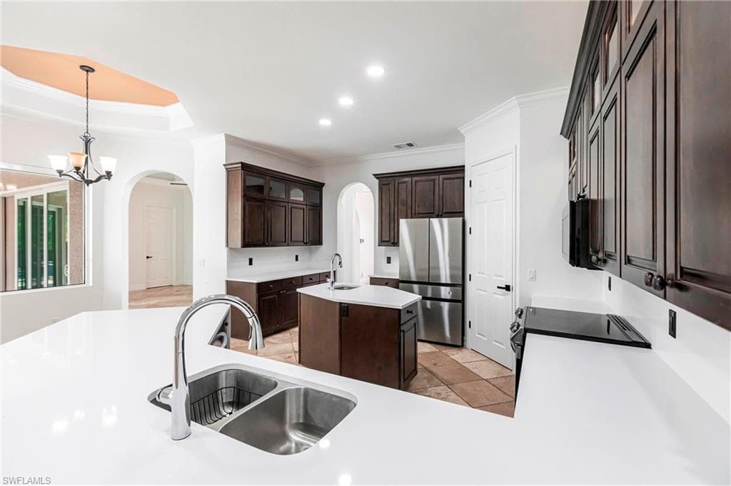 3223 4th Ave NE, Naples, FL 34120-4