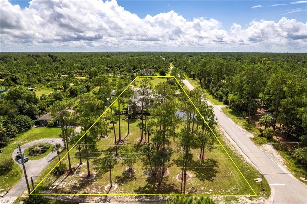 3223 4th Ave NE, Naples, FL 34120-49