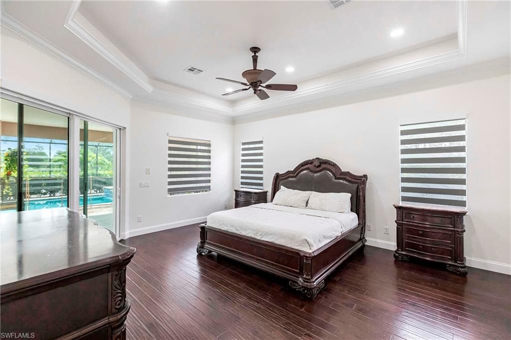3223 4th Ave NE, Naples, FL 34120-5