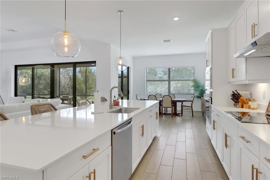 11035 Pebble Springs Run, Fort Myers, FL 33913-9