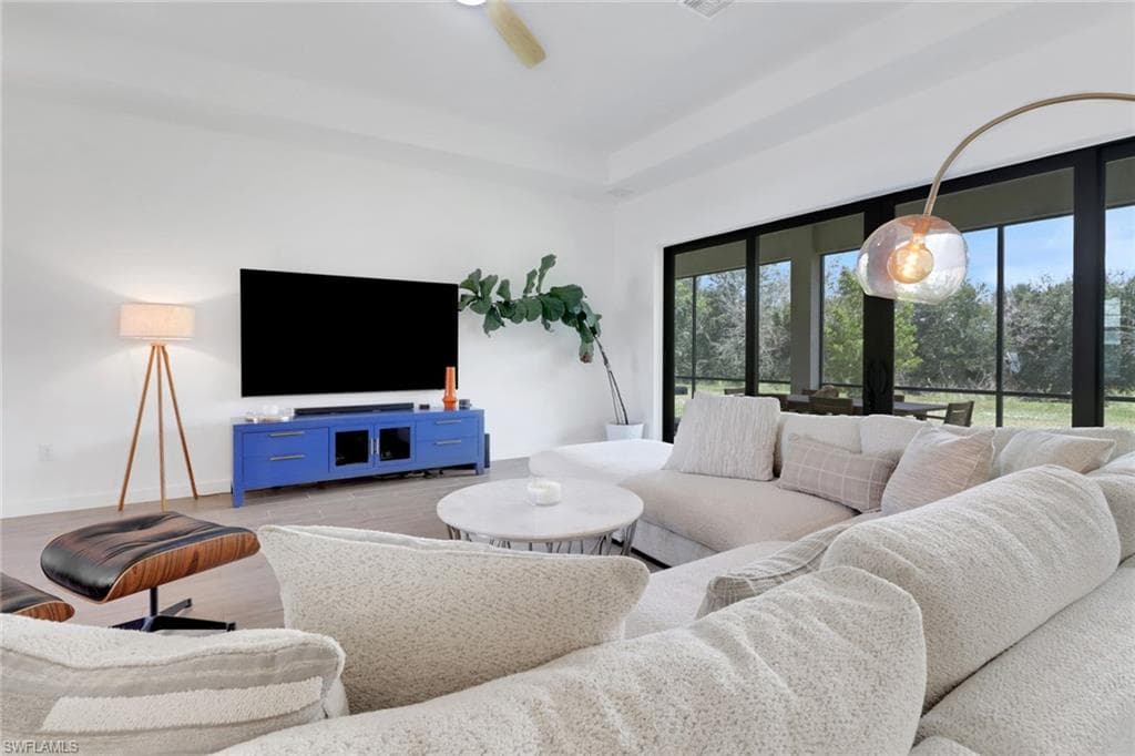 11035 Pebble Springs Run, Fort Myers, FL 33913-14