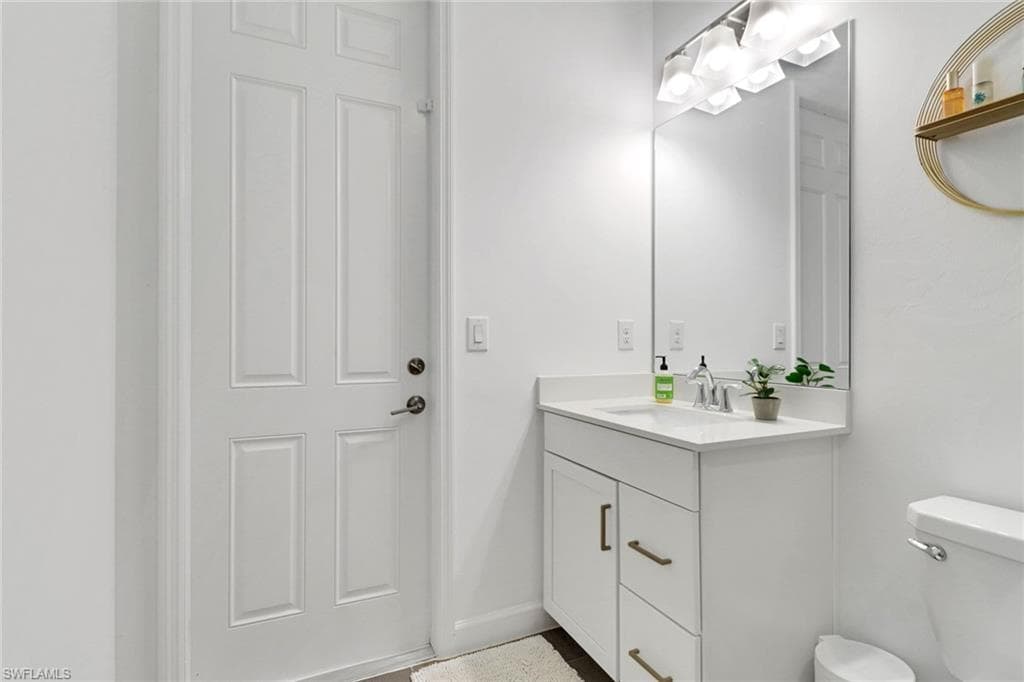 11035 Pebble Springs Run, Fort Myers, FL 33913-25