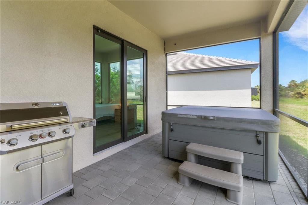 11035 Pebble Springs Run, Fort Myers, FL 33913-33